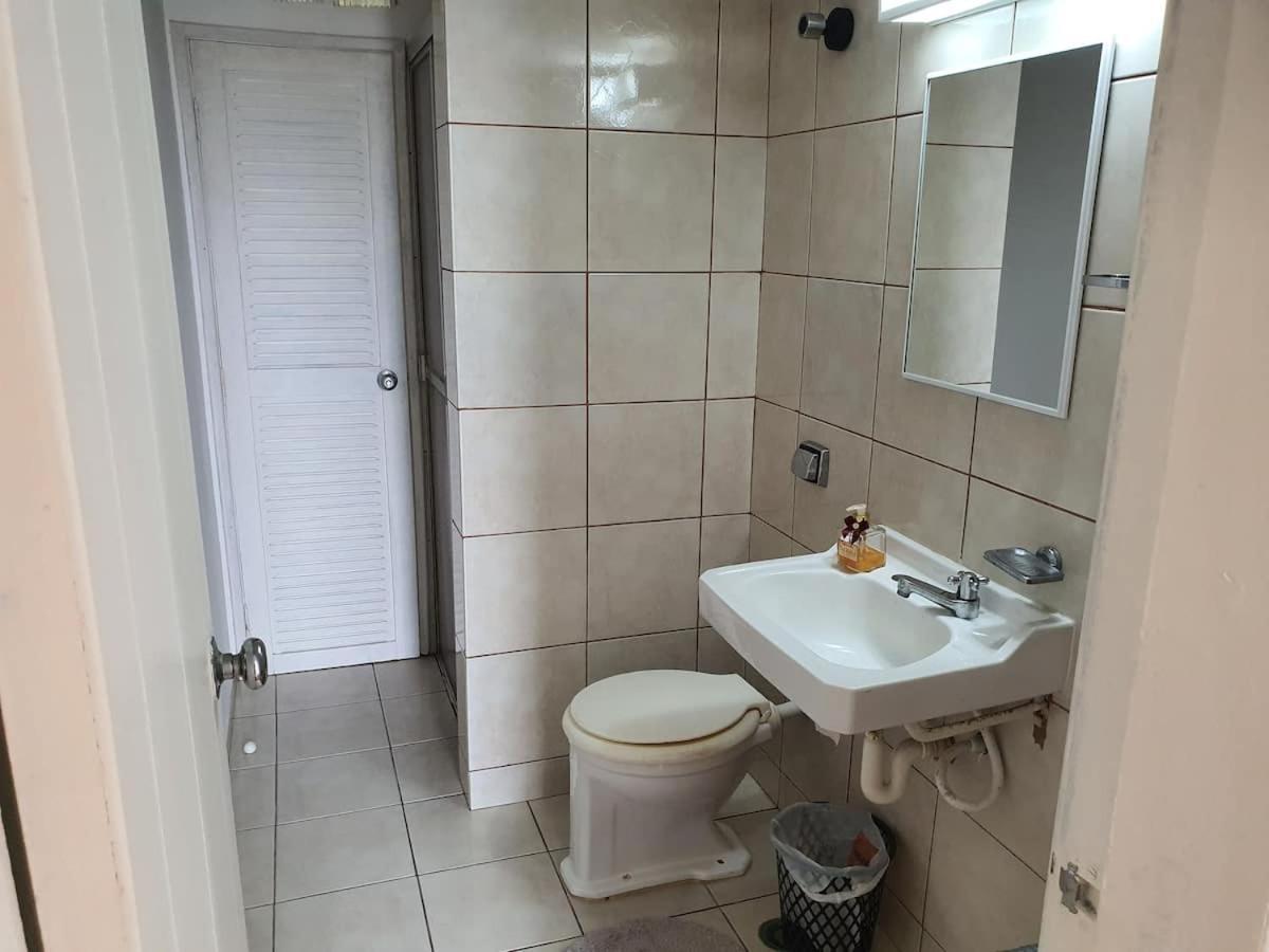 Praia De Caioba De Frente Para O Mar Matinhos Pr Apartment Екстериор снимка